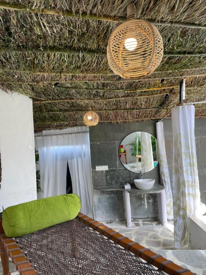 Glass House With Pvt Pool By Miracle Resort & Villa Lonavala Exterior foto