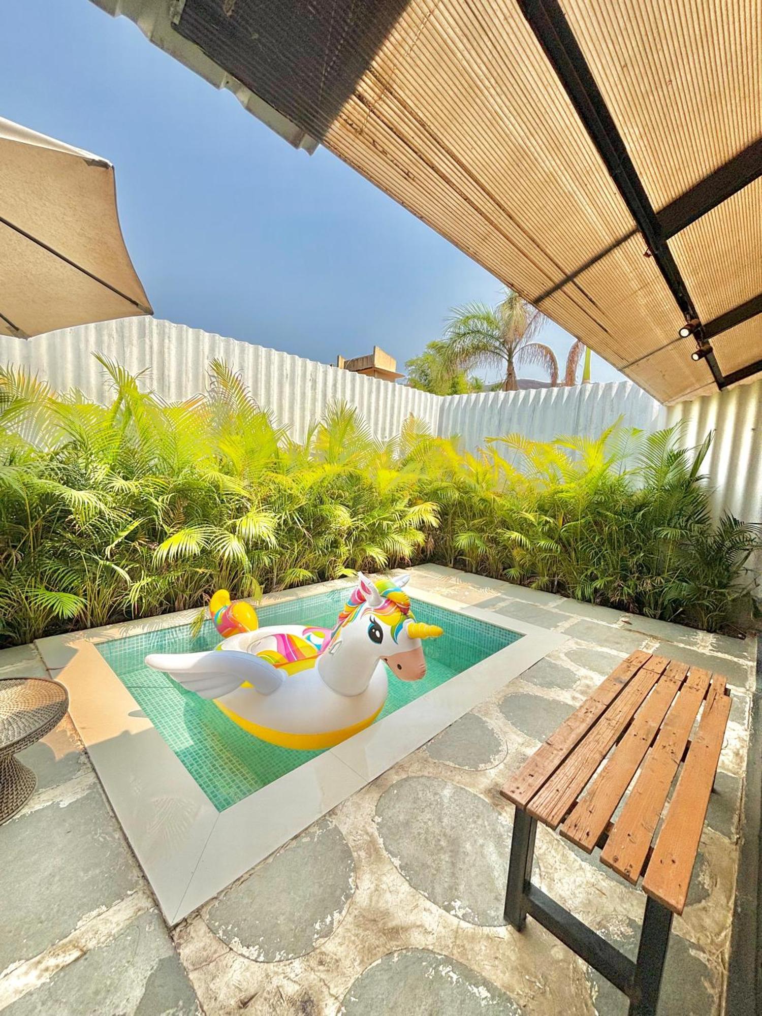 Glass House With Pvt Pool By Miracle Resort & Villa Lonavala Exterior foto